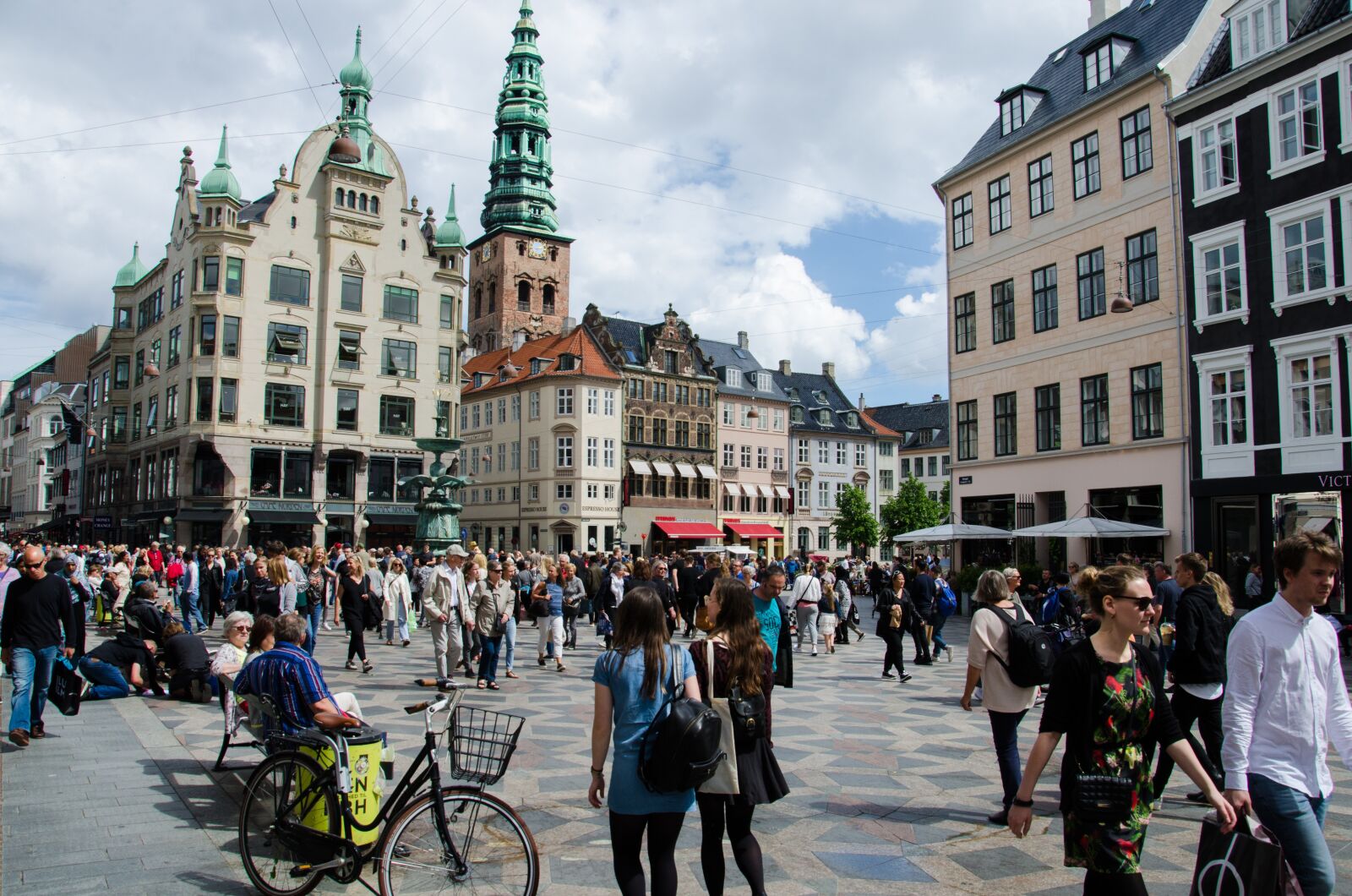 Nikon D7000 sample photo. Copenhagen, shopping, square photography