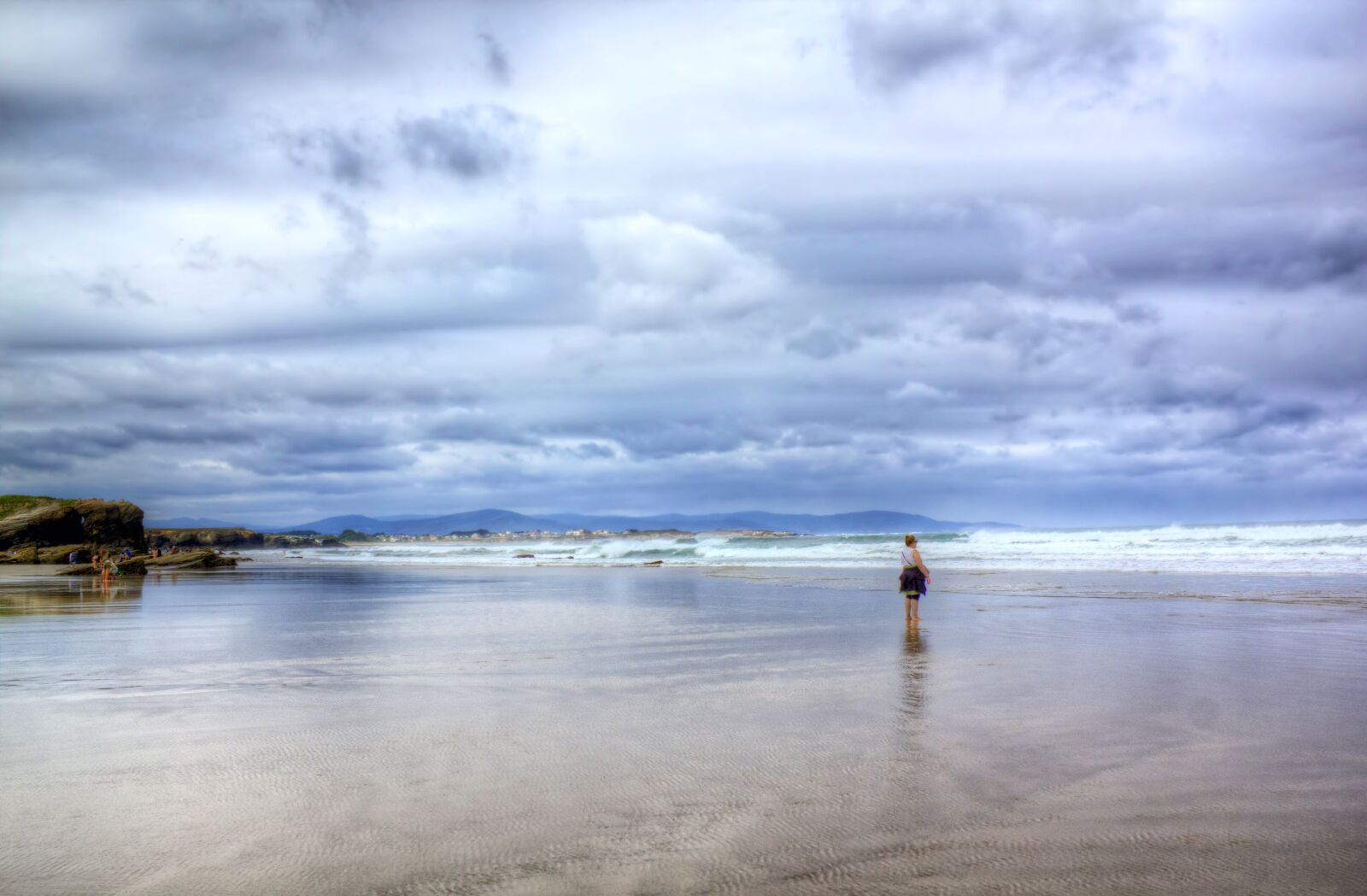 Canon EF-S 18-55mm F3.5-5.6 IS sample photo. Beach of the cathedrals photography