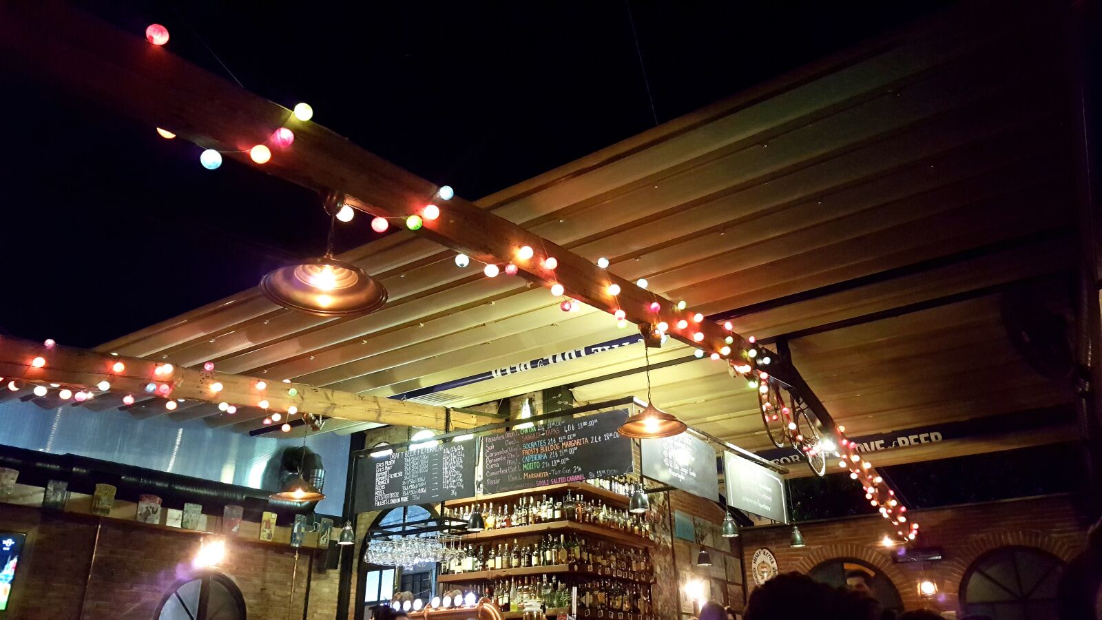 Samsung Galaxy S6 sample photo. Bar, cafe, lamps photography