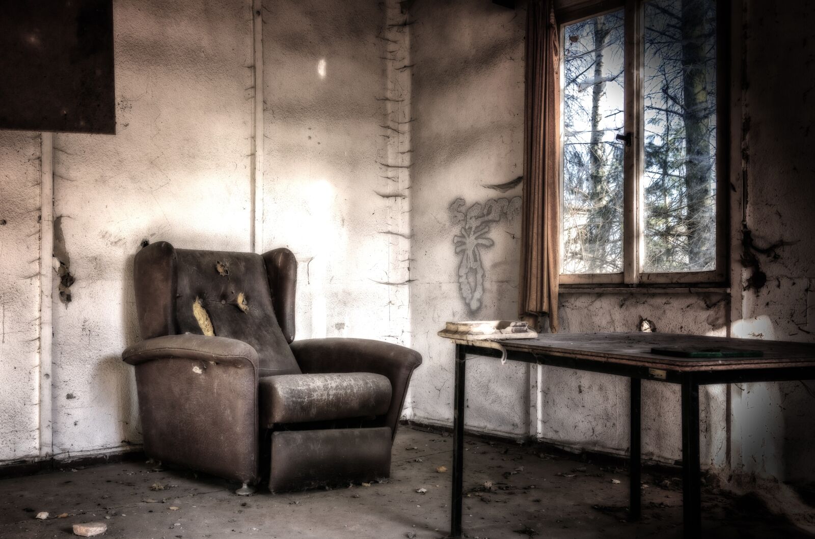 Nikon D3300 sample photo. Lost places, room, chair photography
