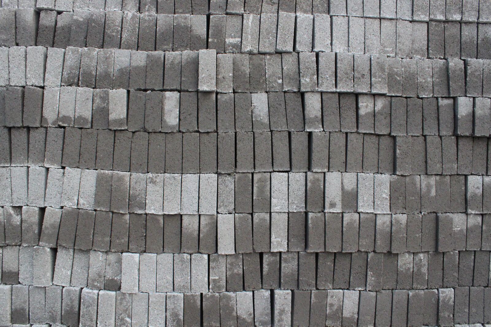 Canon EOS 600D (Rebel EOS T3i / EOS Kiss X5) sample photo. Bricks, industrial, wall photography