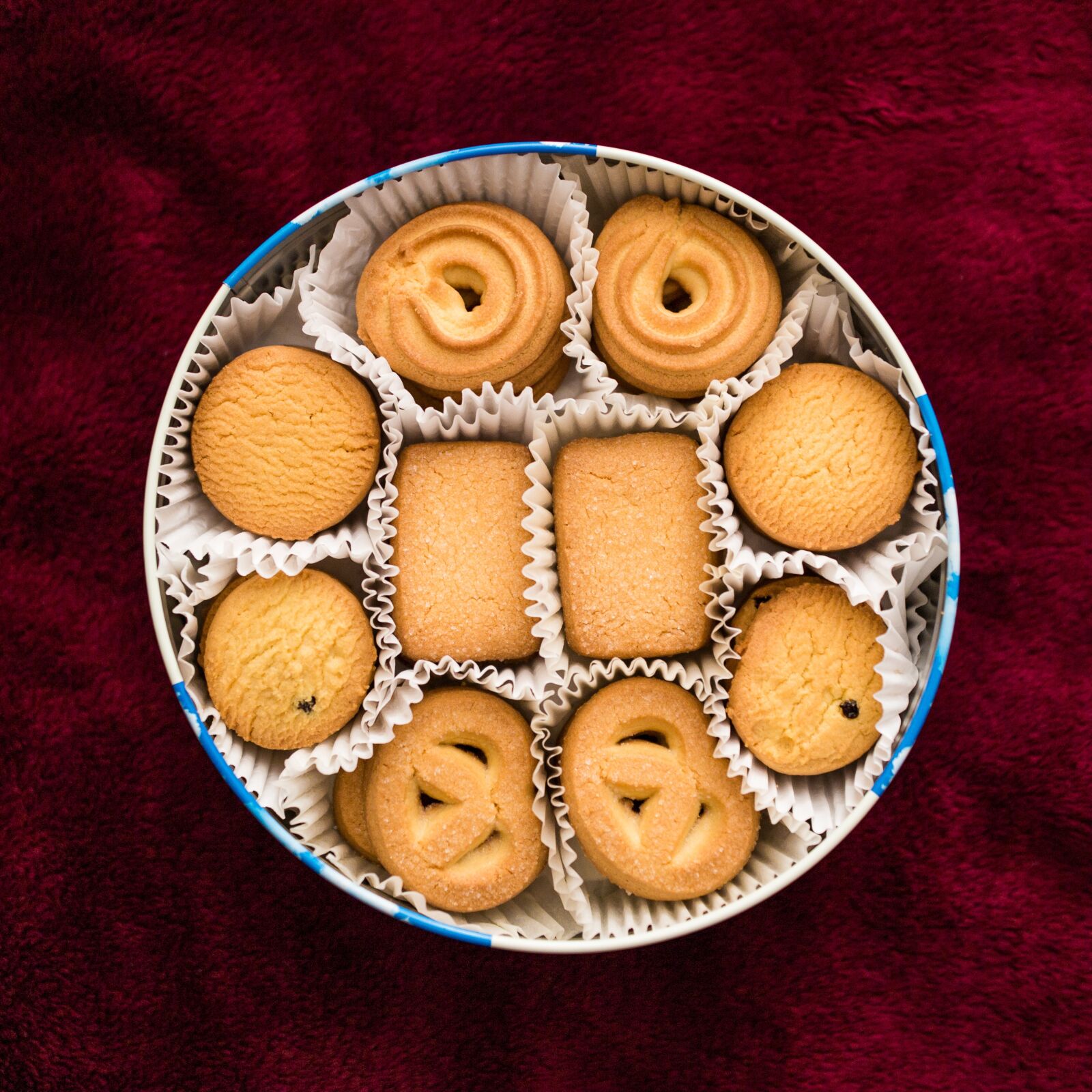 Canon EOS 6D + Sigma 24-35mm F2 DG HSM Art sample photo. Cookies, food, delicious photography