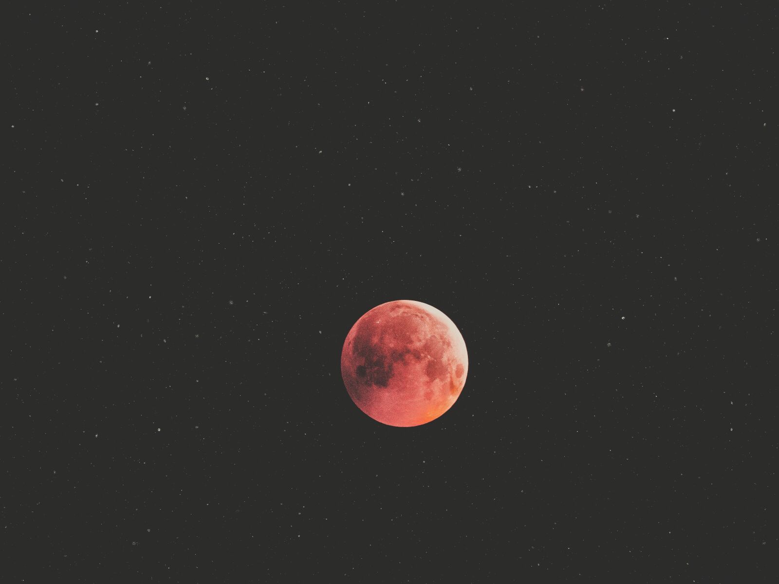 Panasonic DMC-G81 + LEICA DG 100-400/F4.0-6.3 sample photo. Moon, lunar eclipse, red photography