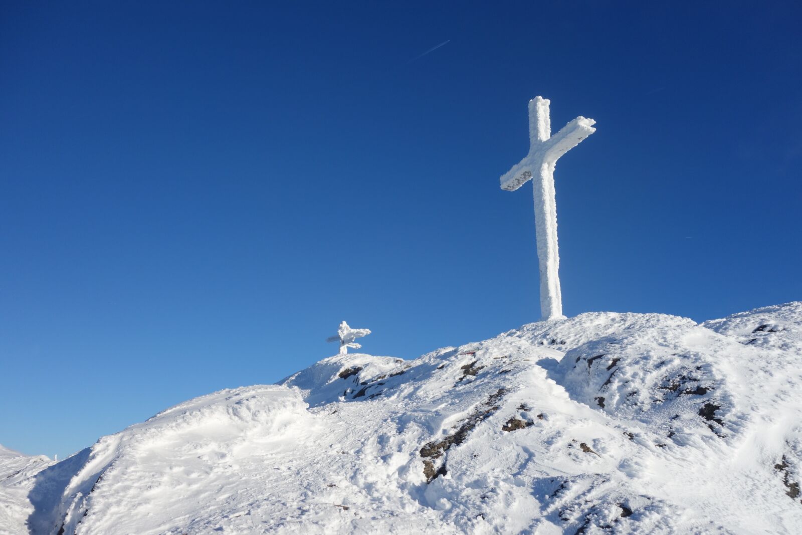 Sony Cyber-shot DSC-RX100 sample photo. Cross, winter, landscape snow photography
