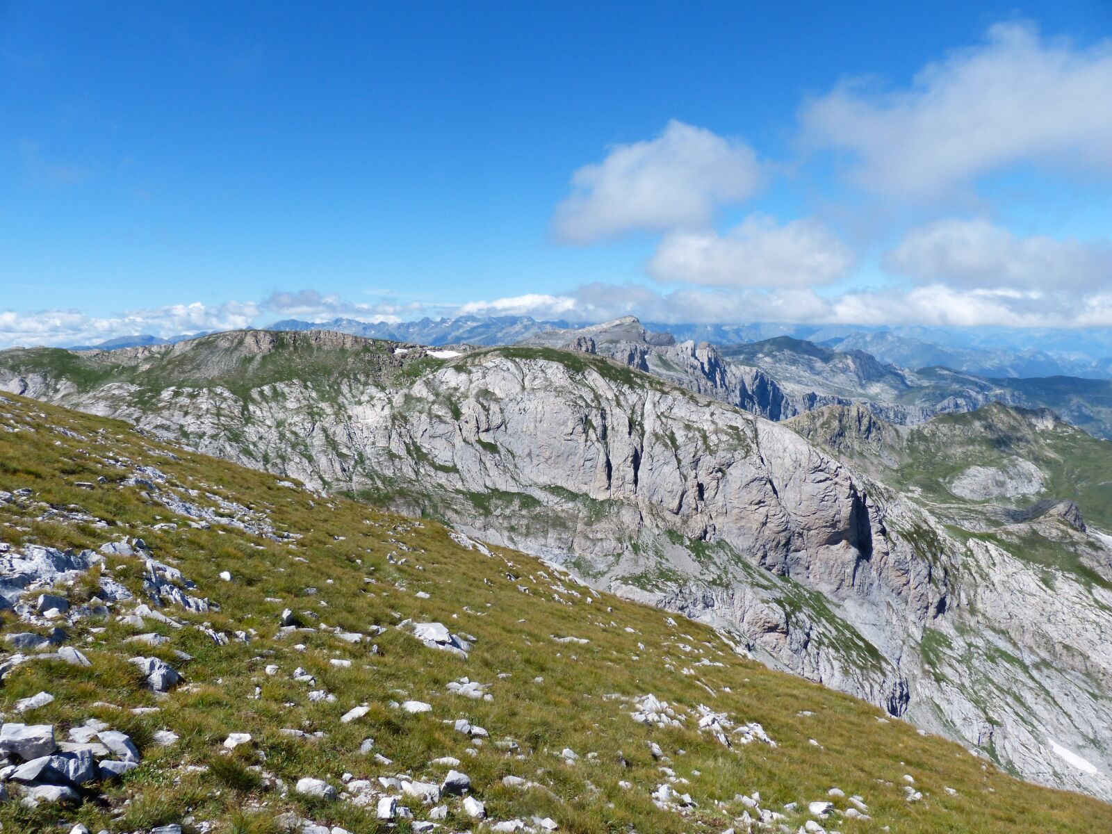 Panasonic Lumix DMC-FZ200 sample photo. Cima della saline, mountain photography