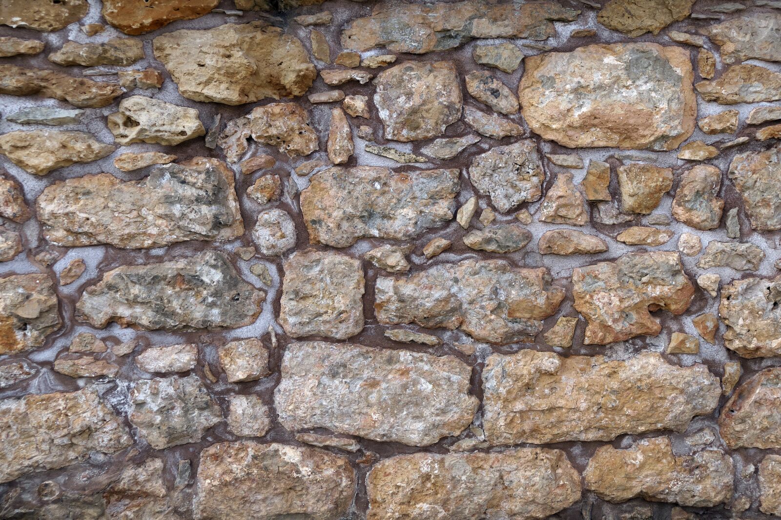 Panasonic Lumix DMC-FZ1000 sample photo. Wall, quarry stone, stone photography