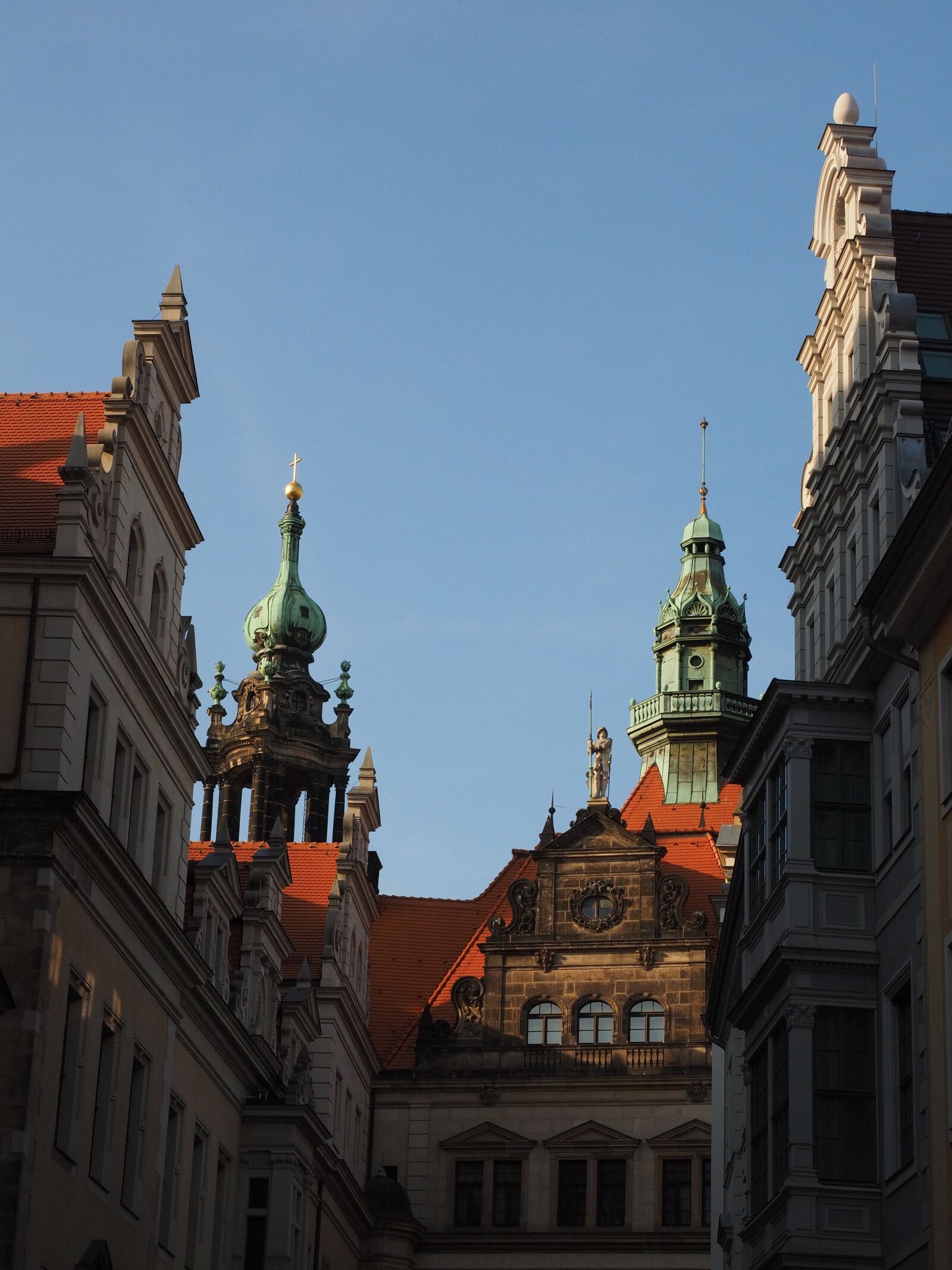 Olympus OM-D E-M1 + Olympus M.Zuiko Digital ED 12-40mm F2.8 Pro sample photo. Hofkirche, dresden, katholische hofkirche photography