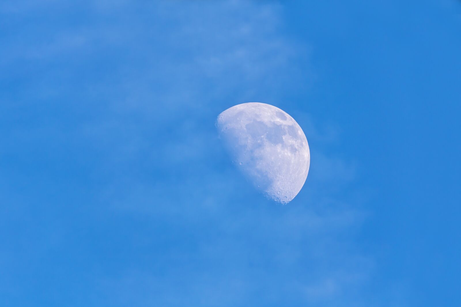 150-600mm F5-6.3 DG OS HSM | Contemporary 015 sample photo. Crescent, moon, clouds field photography