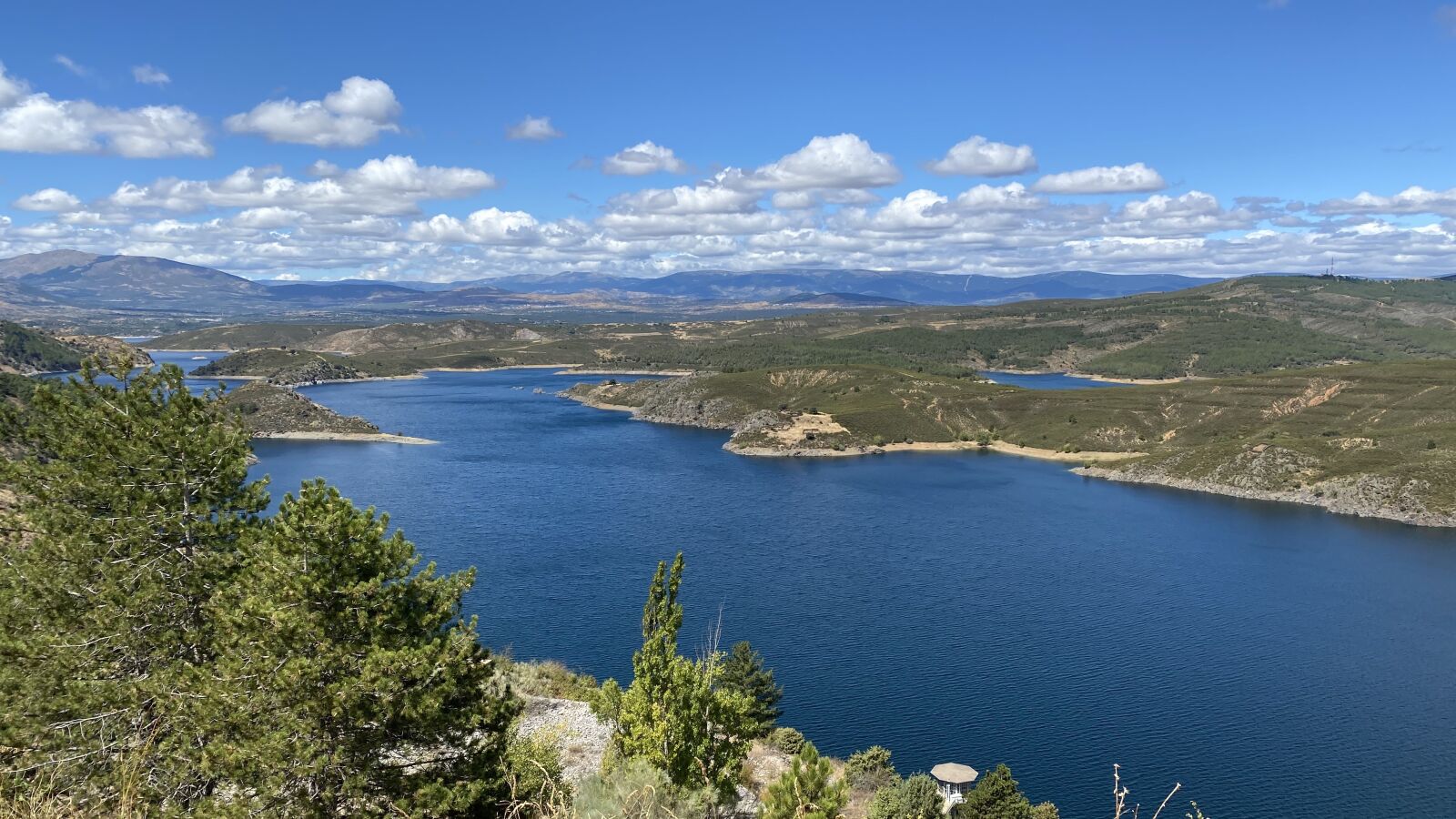 Apple iPhone 11 Pro Max sample photo. Lake, landscape, views photography