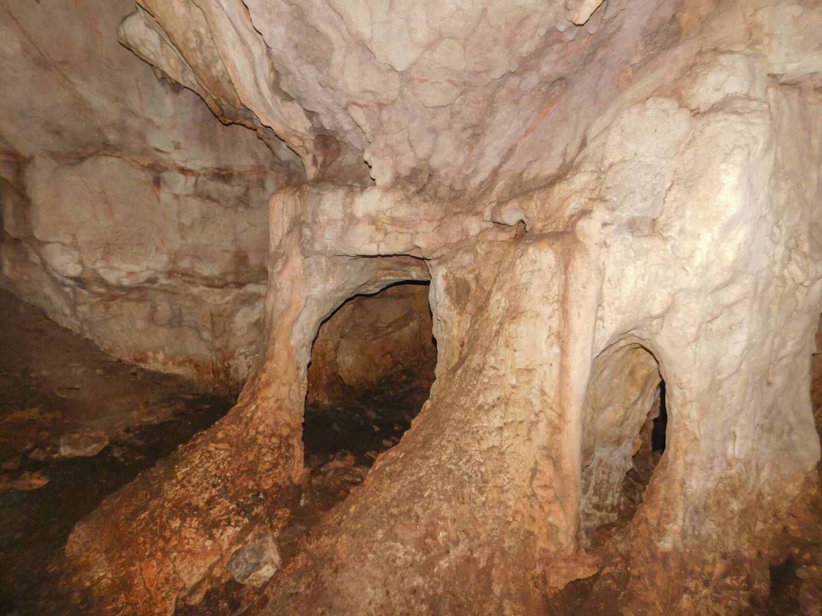 Nikon Coolpix L840 sample photo. Cave, nature, cliff photography