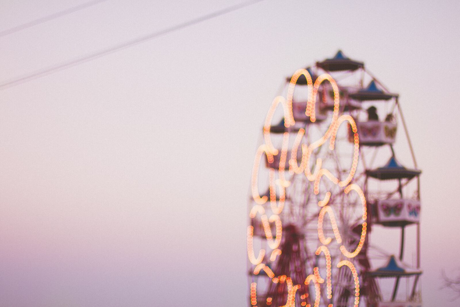 Canon EOS 70D + Canon EF 50mm F1.4 USM sample photo. Ferris wheel, amusement park photography
