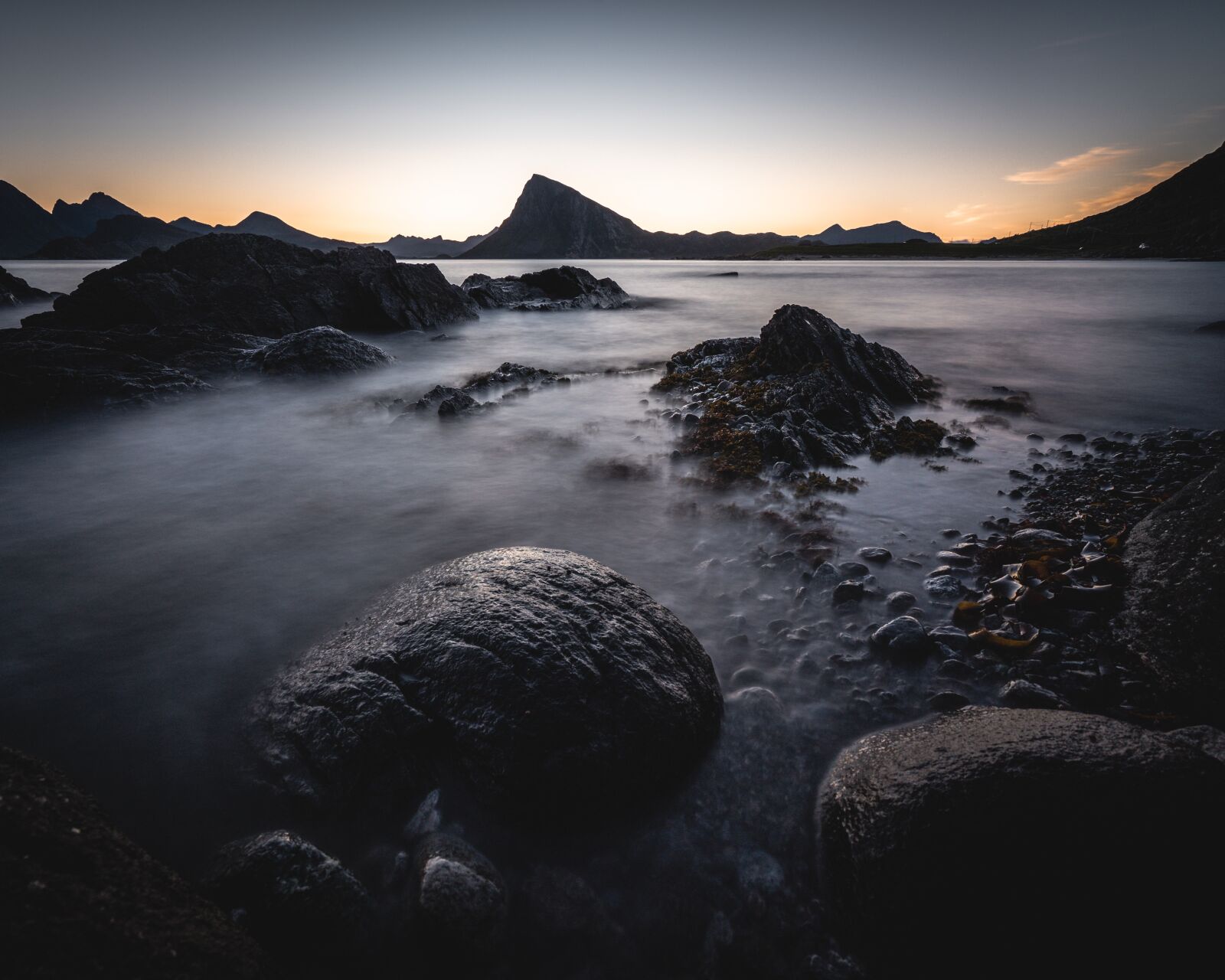 Sony Vario-Tessar T* FE 16-35mm F4 ZA OSS sample photo. Norway, lofoten, nature photography