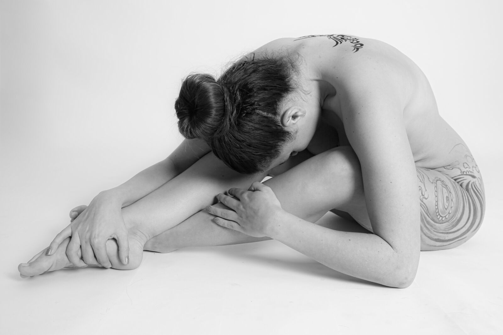 Canon EOS 5D Mark III sample photo. Woman, tattoo, nu photography