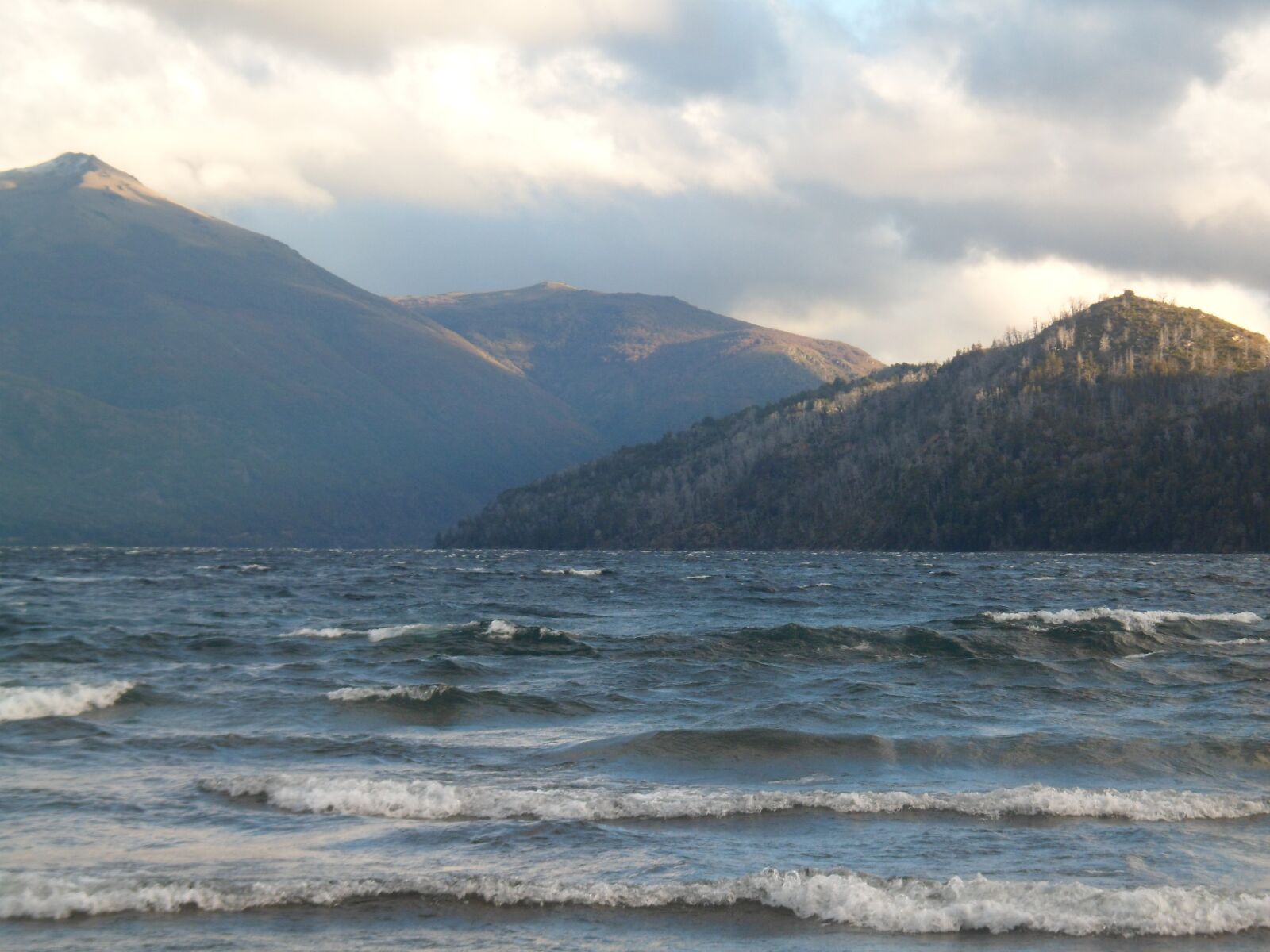 Samsung PL120,PL121 / VLUU PL120,PL121 sample photo. Lago guti rrez, bariloche photography