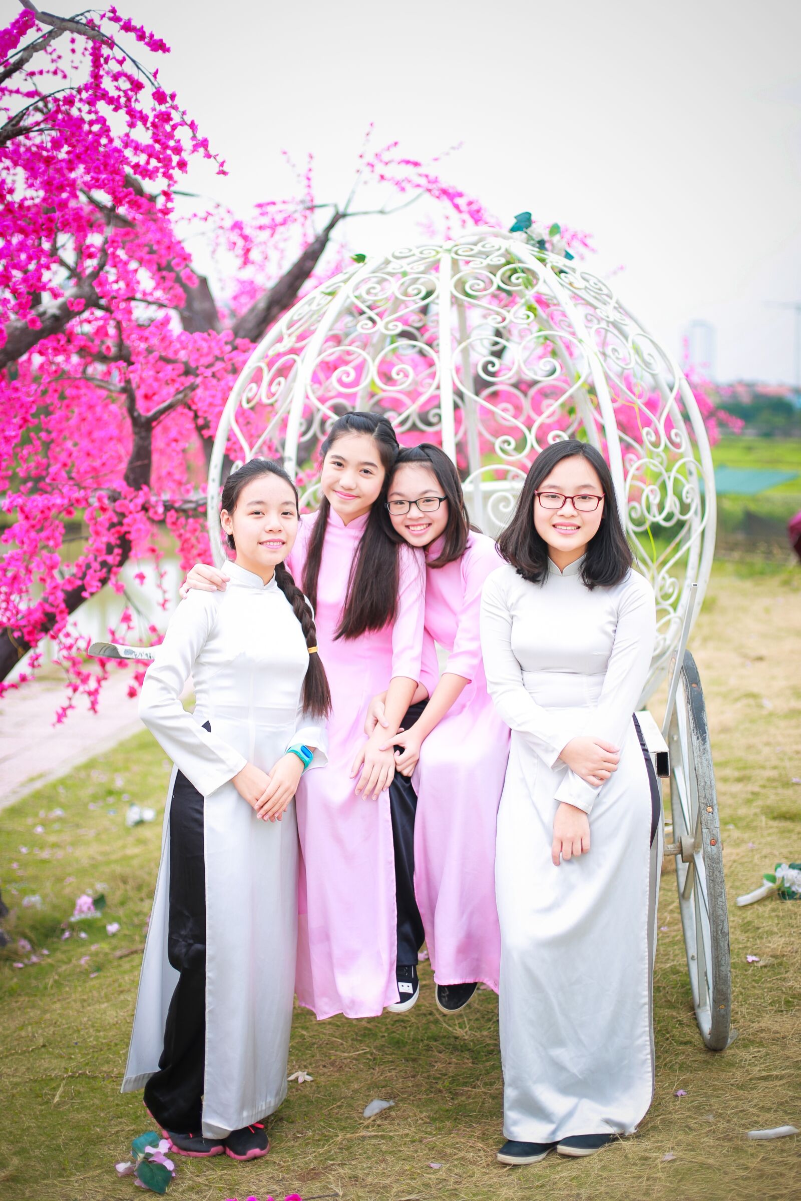 Canon EOS 6D + Canon EF 50mm F1.4 USM sample photo. Girl, people, woman photography