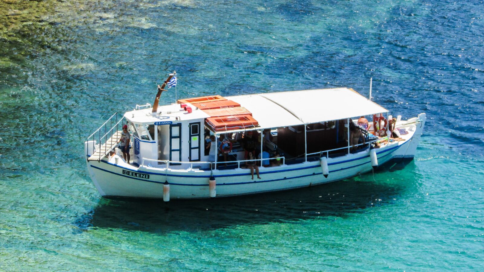 Canon PowerShot SX400 IS sample photo. Boat, sea, blue photography