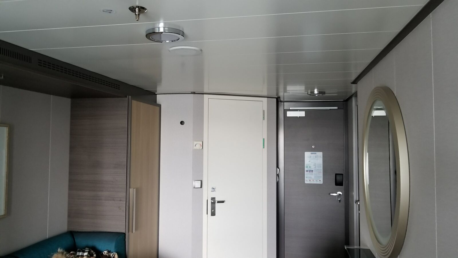Samsung Galaxy S8 sample photo. Cabin, ship, cruise photography