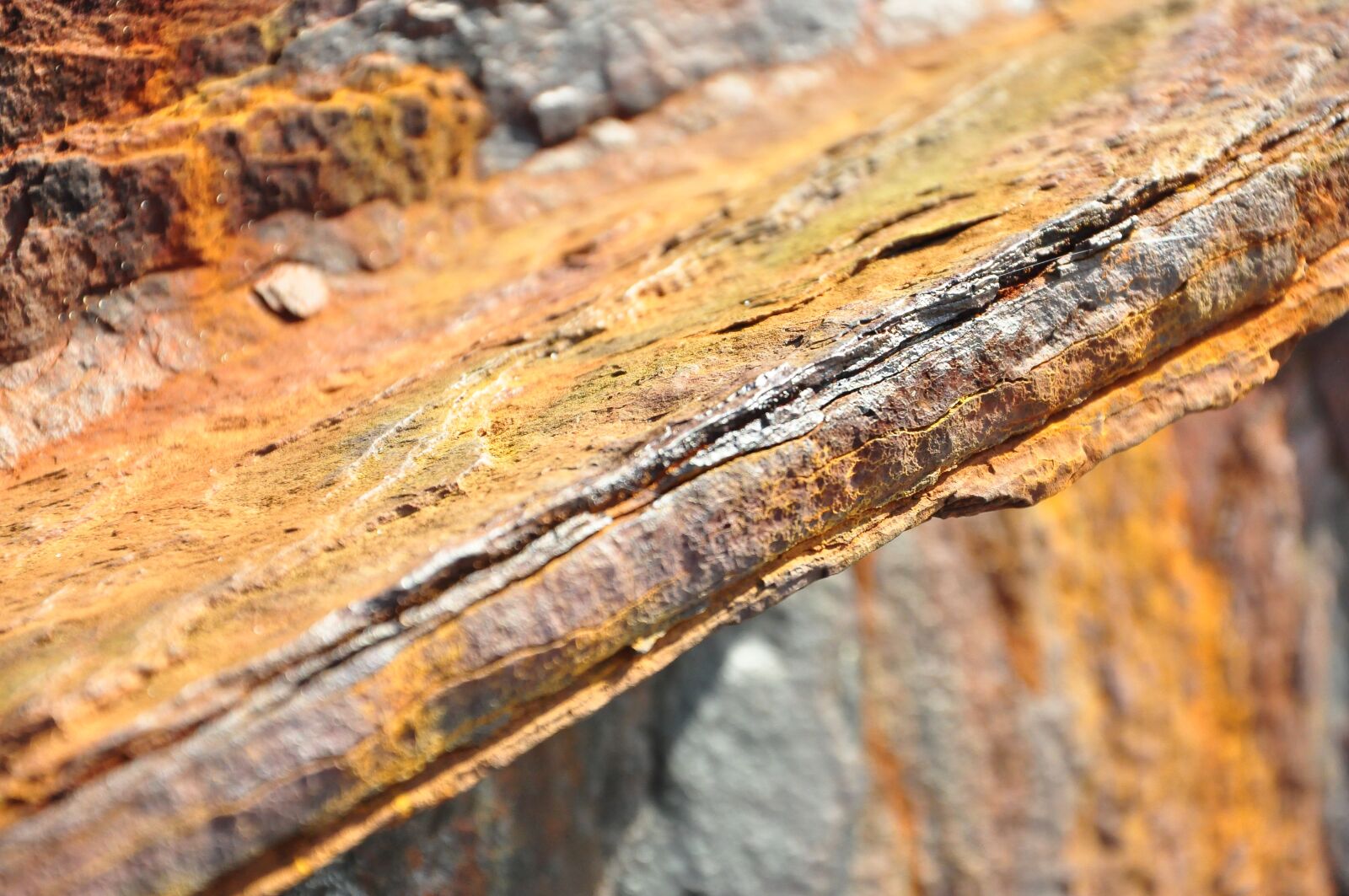 Nikon D5000 sample photo. Corrosion, steel, metal photography