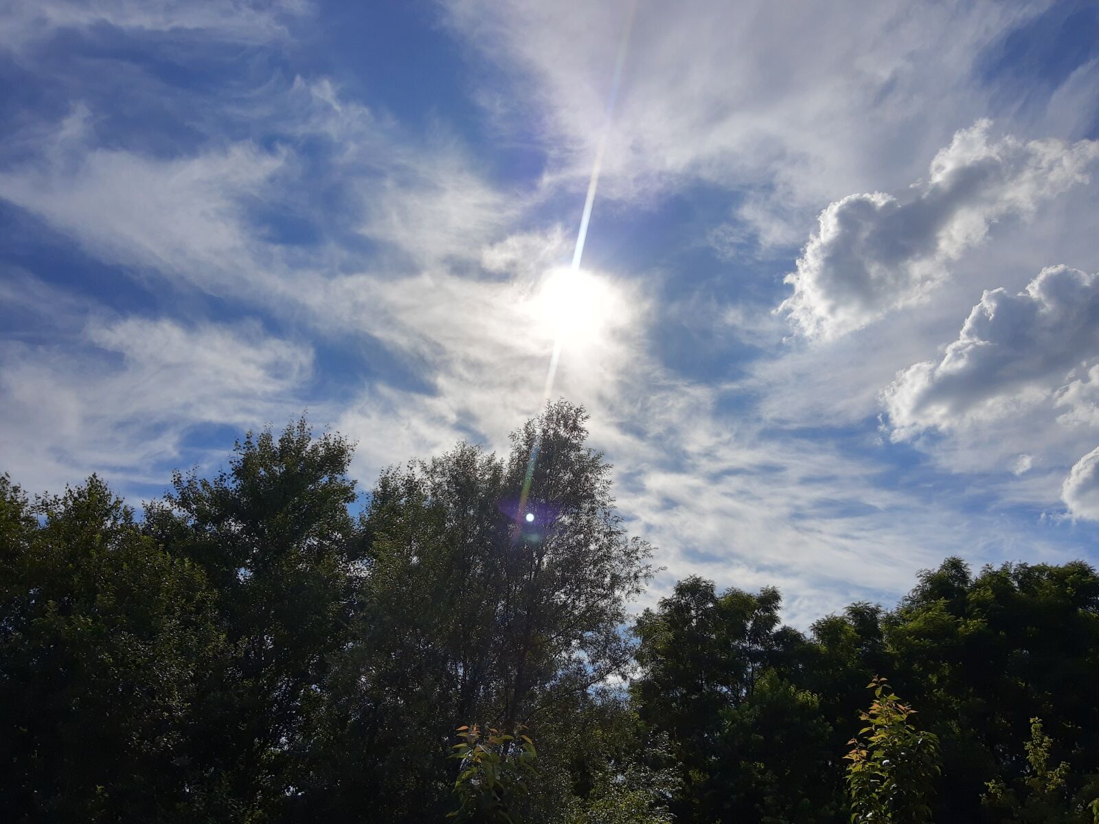 Motorola ONE ACTION sample photo. Sky, clouds, the sun photography