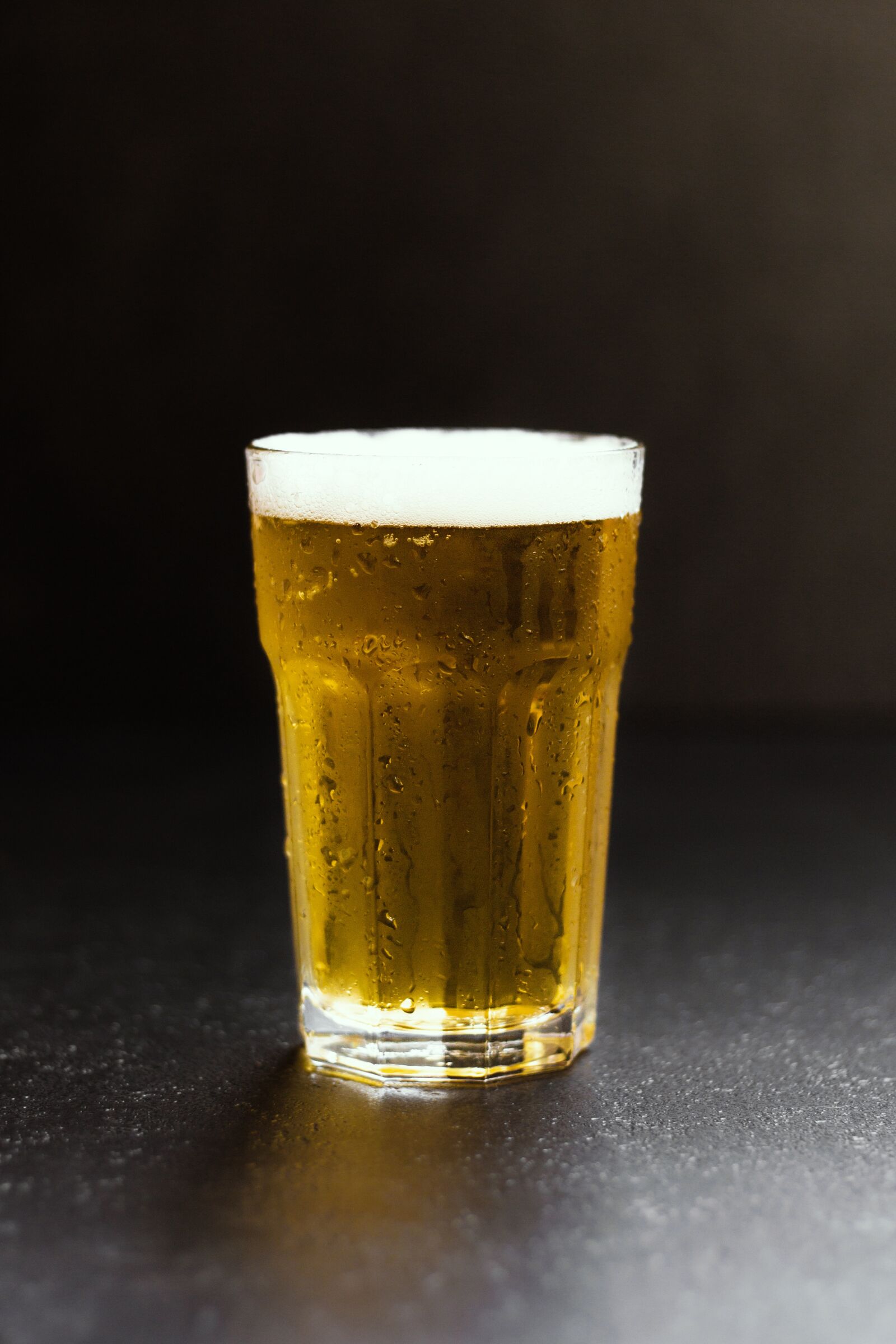 Canon EOS 70D + Canon EF 50mm F1.8 STM sample photo. Beer, cold, drink photography