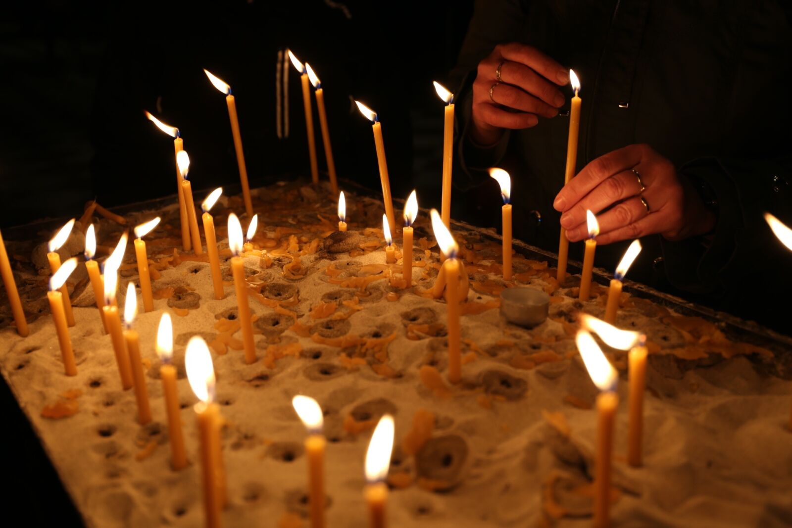 Canon EF 24-70mm F4L IS USM sample photo. Candles, church, religion photography