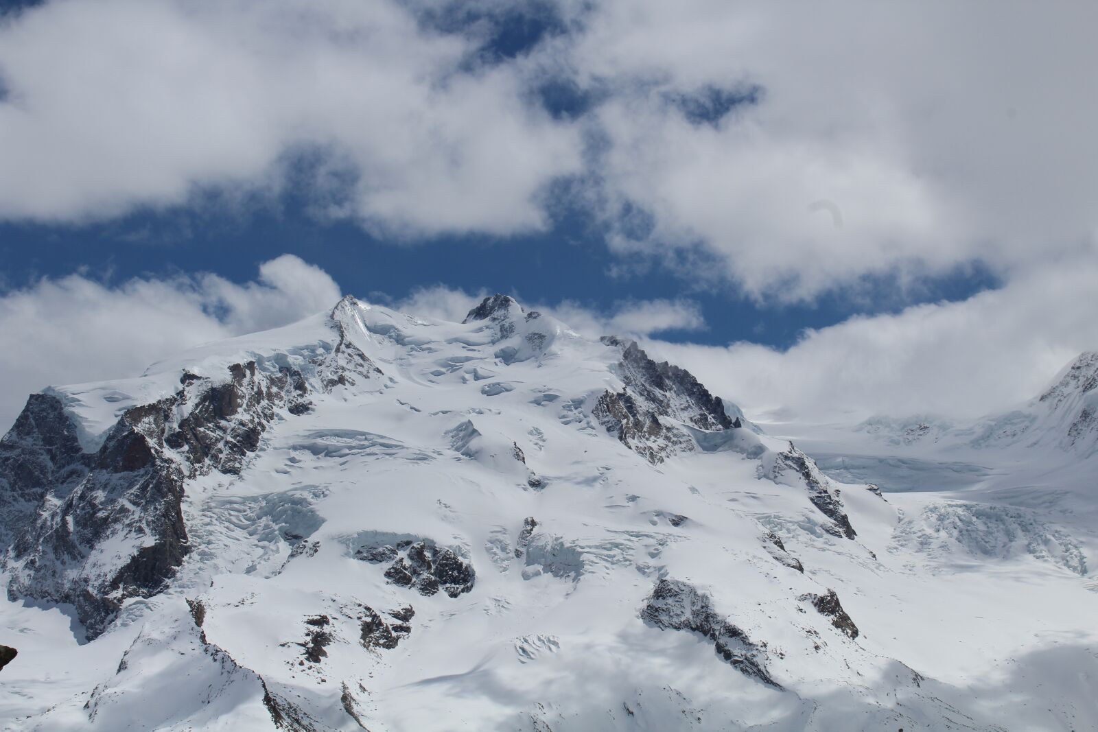 Canon EOS 1200D (EOS Rebel T5 / EOS Kiss X70 / EOS Hi) sample photo. Mountain, snow, nature photography