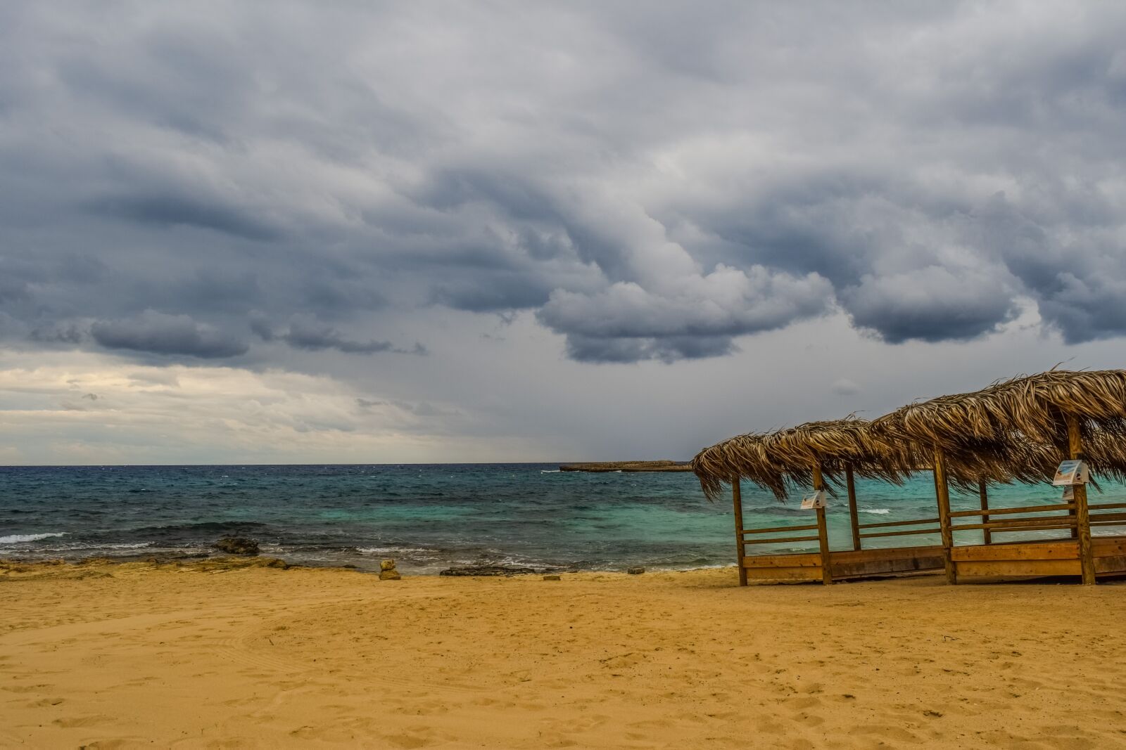 Nikon D3300 sample photo. Beach, empty, autumn photography