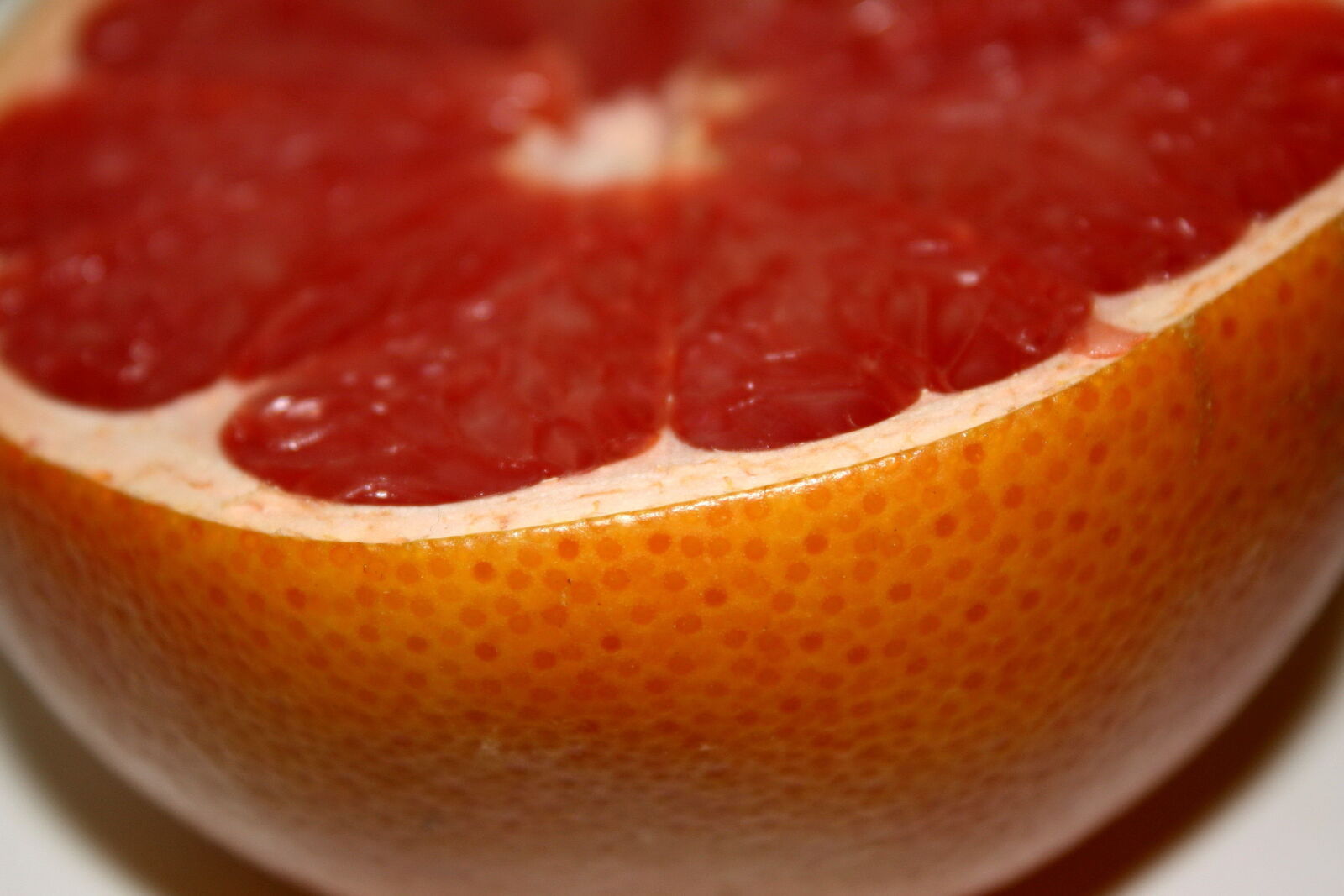 f/3.5-5.6 IS sample photo. Red grapefruit fruit, half photography