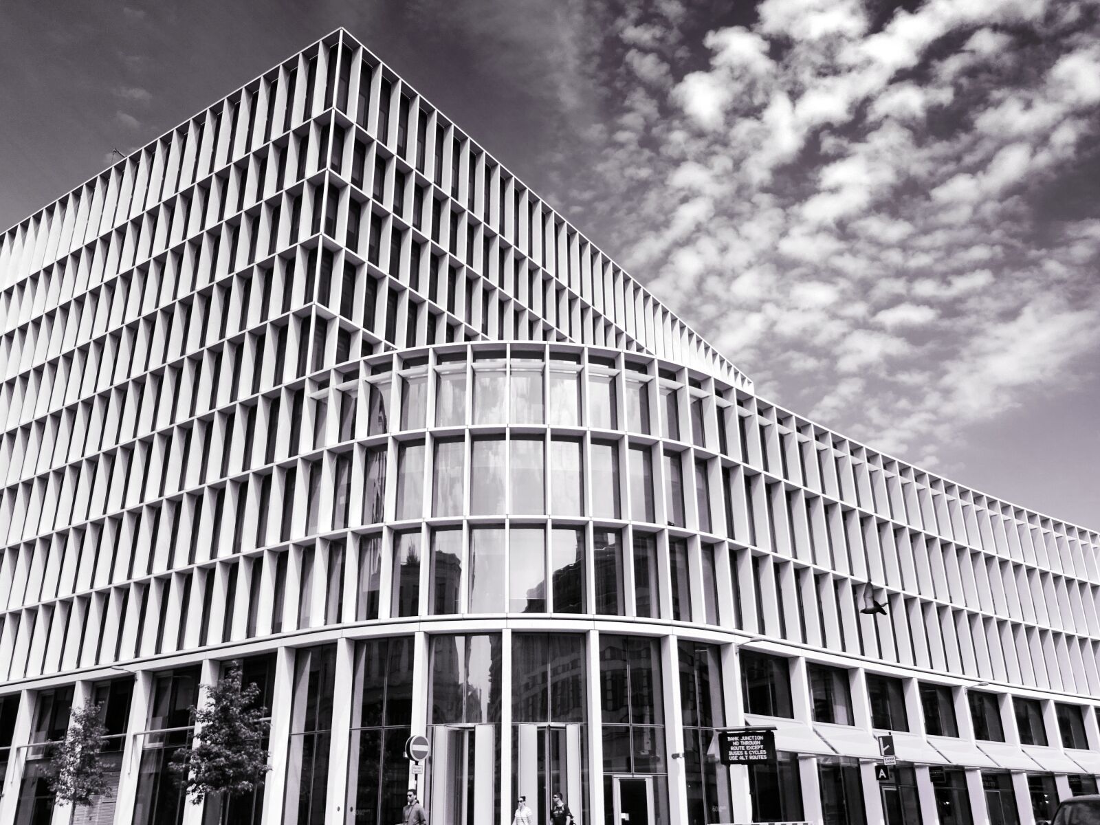 Sony DSC-HX60 sample photo. Architectural, design, architecture, black photography