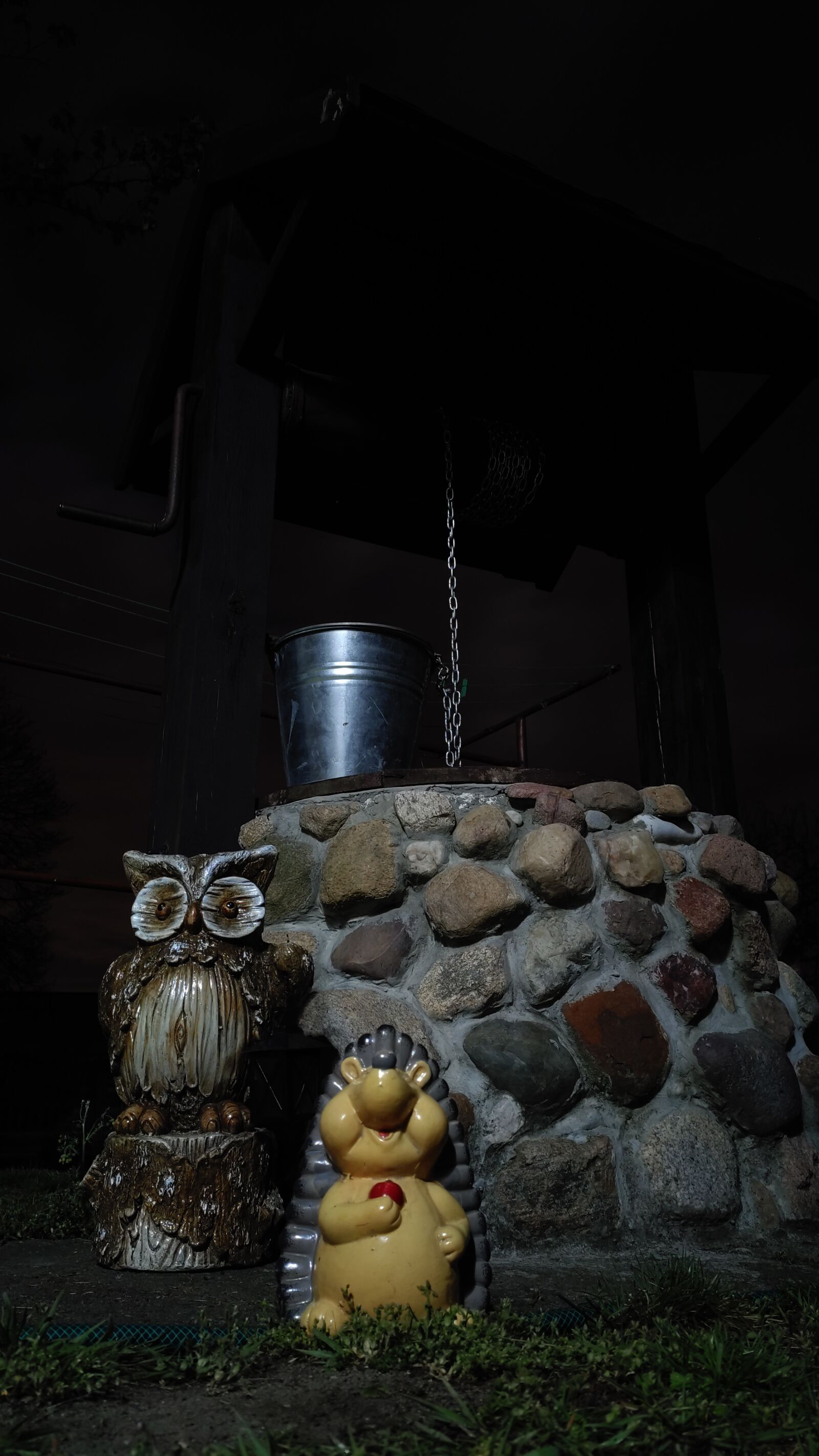 Xiaomi Mi 9T sample photo. Night, garden, figurines photography