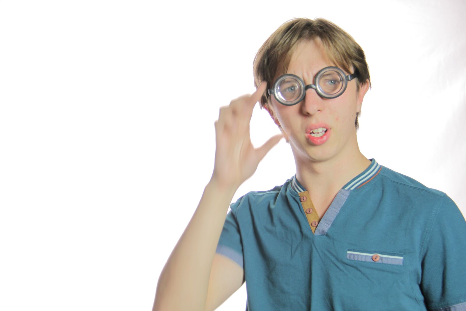 Canon EOS 7D sample photo. Artem gorbunov, funny, glasses photography