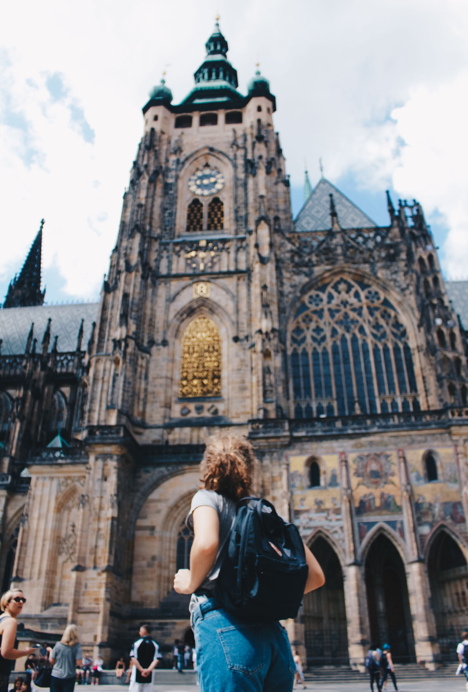 Canon EOS 700D (EOS Rebel T5i / EOS Kiss X7i) sample photo. Woman, wearing, backpack, and photography