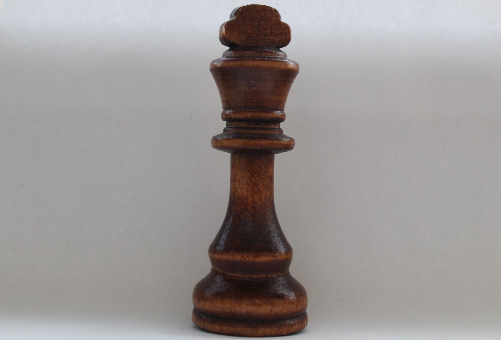 Canon EOS 600D (Rebel EOS T3i / EOS Kiss X5) sample photo. Shah, king, chess photography