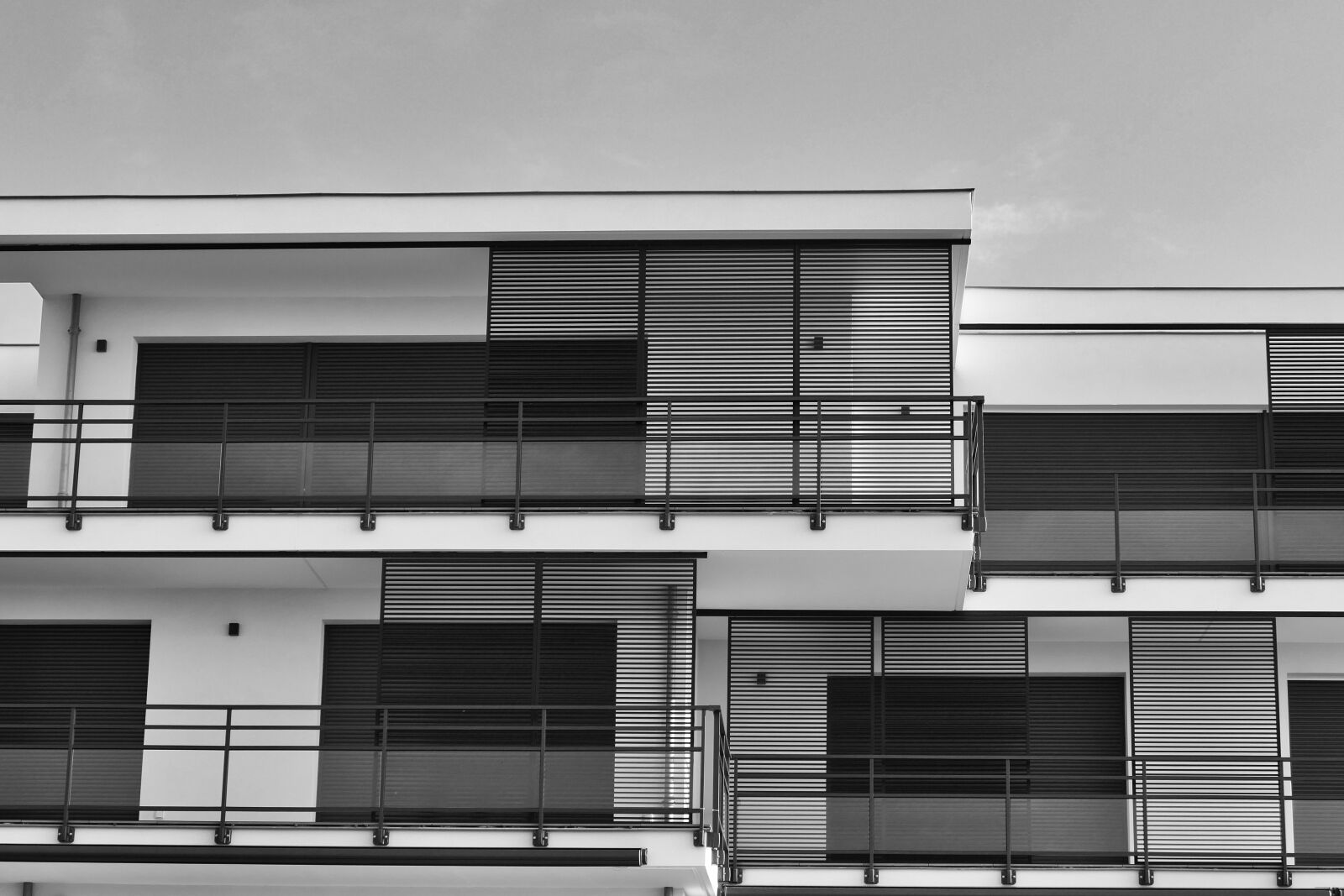 Panasonic Lumix DMC-FZ1000 sample photo. Architecture, roof, terrace photography
