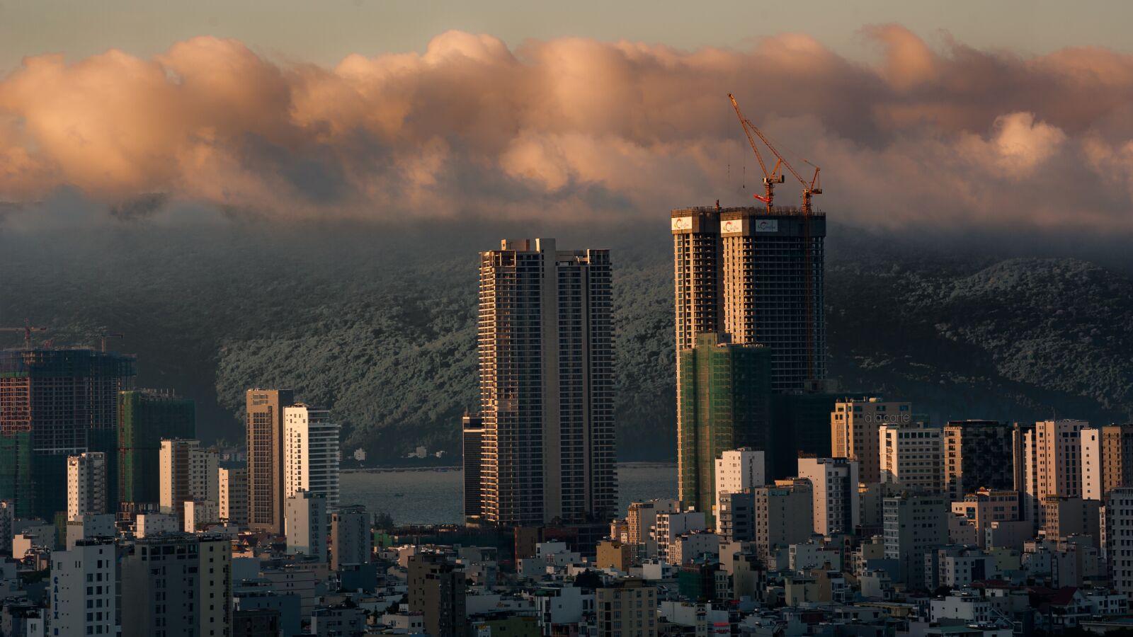 Nikon D700 sample photo. Sunset, buildings, skycrapers photography