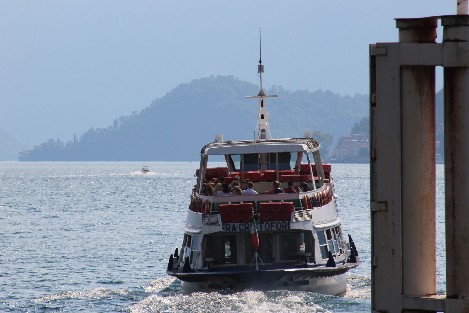 Canon EF75-300mm f/4-5.6 sample photo. Ferry, boat, ship photography