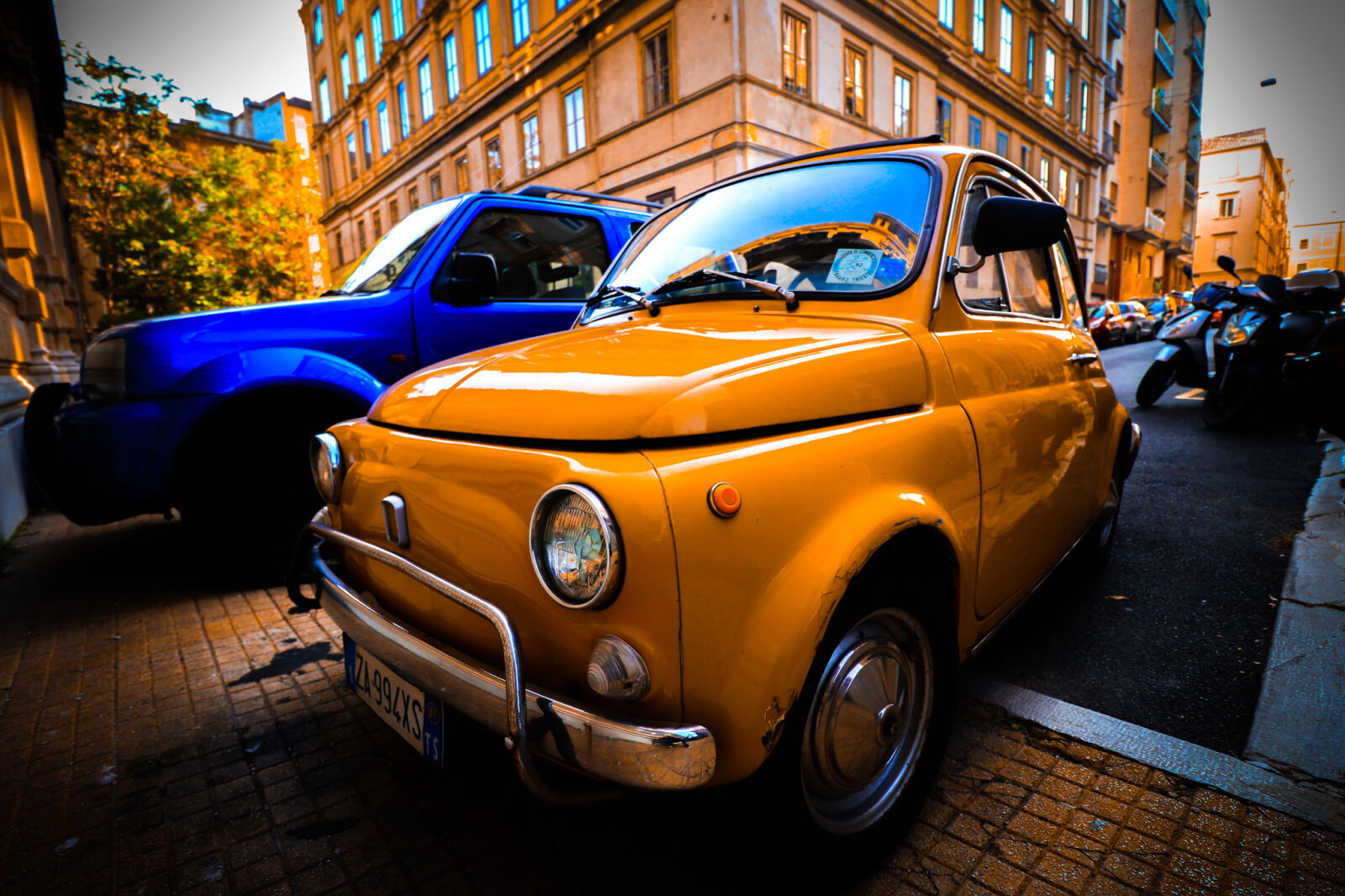 Canon EF-S 10-18mm F4.5–5.6 IS STM sample photo. Fiat, italy, street, photo photography