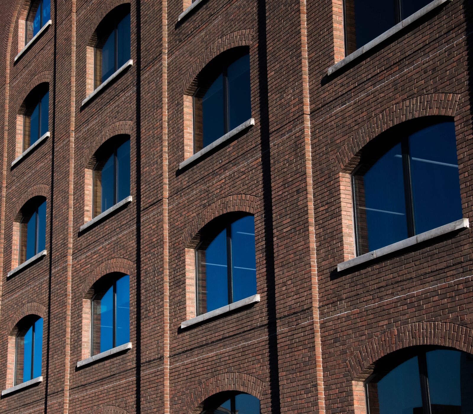 Nikon D500 sample photo. Architecture, windows, building photography