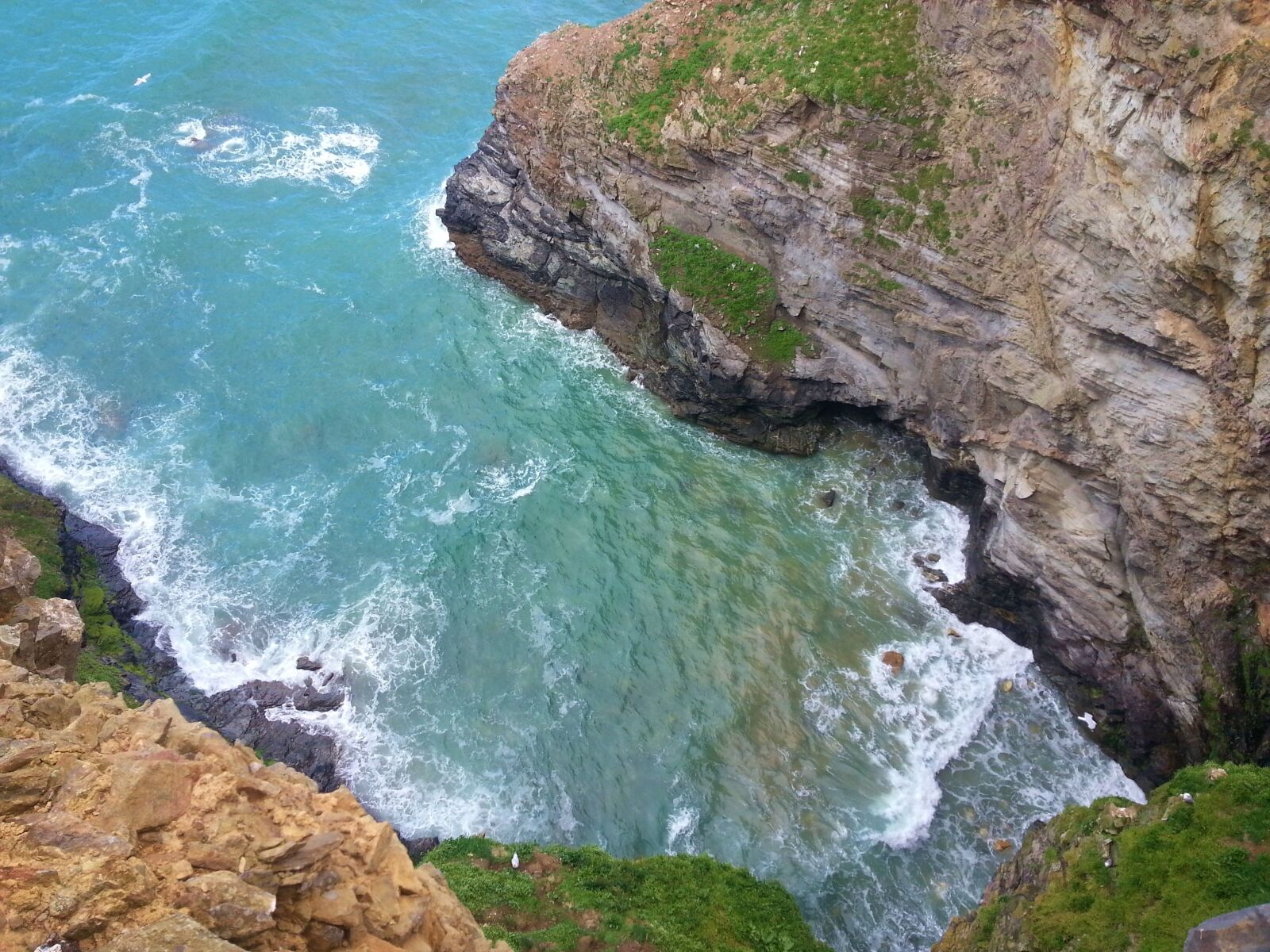 Samsung Galaxy S3 sample photo. Cliff, down, sea photography