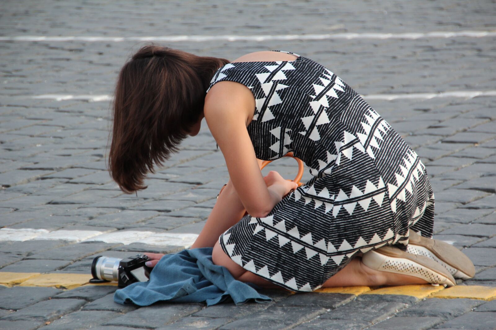 Canon EOS 600D (Rebel EOS T3i / EOS Kiss X5) sample photo. Photographer, photograph, low angle photography
