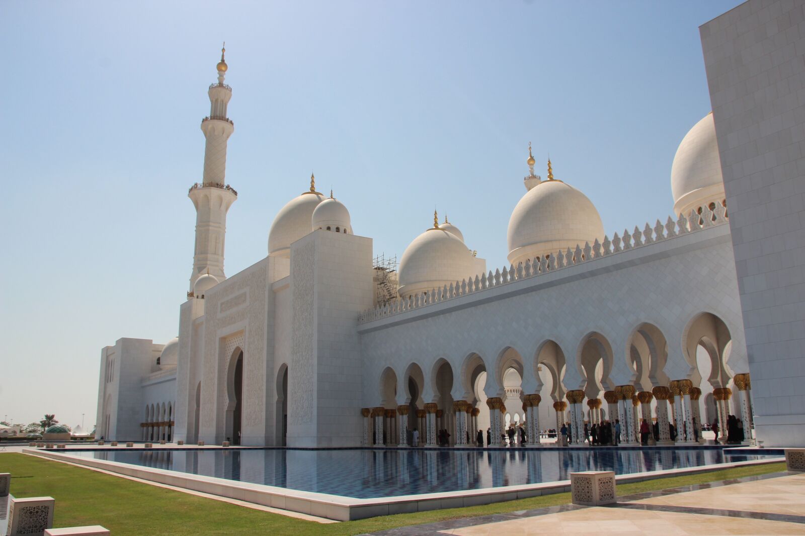 Canon EOS 600D (Rebel EOS T3i / EOS Kiss X5) sample photo. Abu dhabi, emirate, city photography