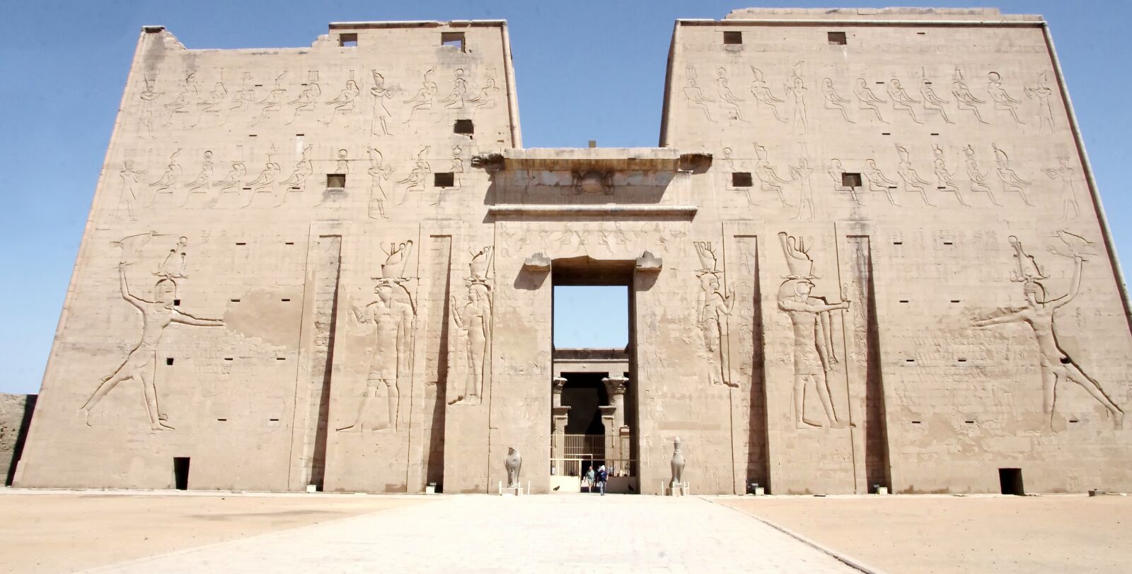 Pentax K-5 sample photo. Egypt, edfu, temple photography