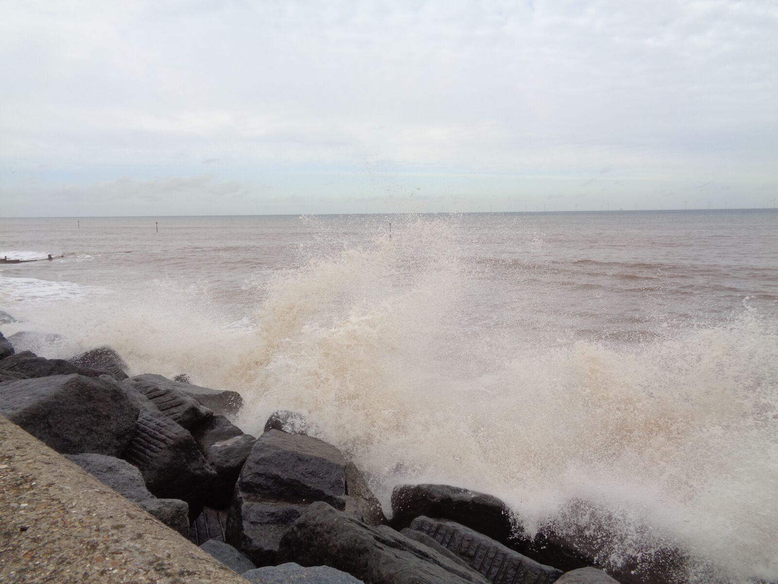 Sony Cyber-shot DSC-W830 sample photo. Waves, at, withernsea photography