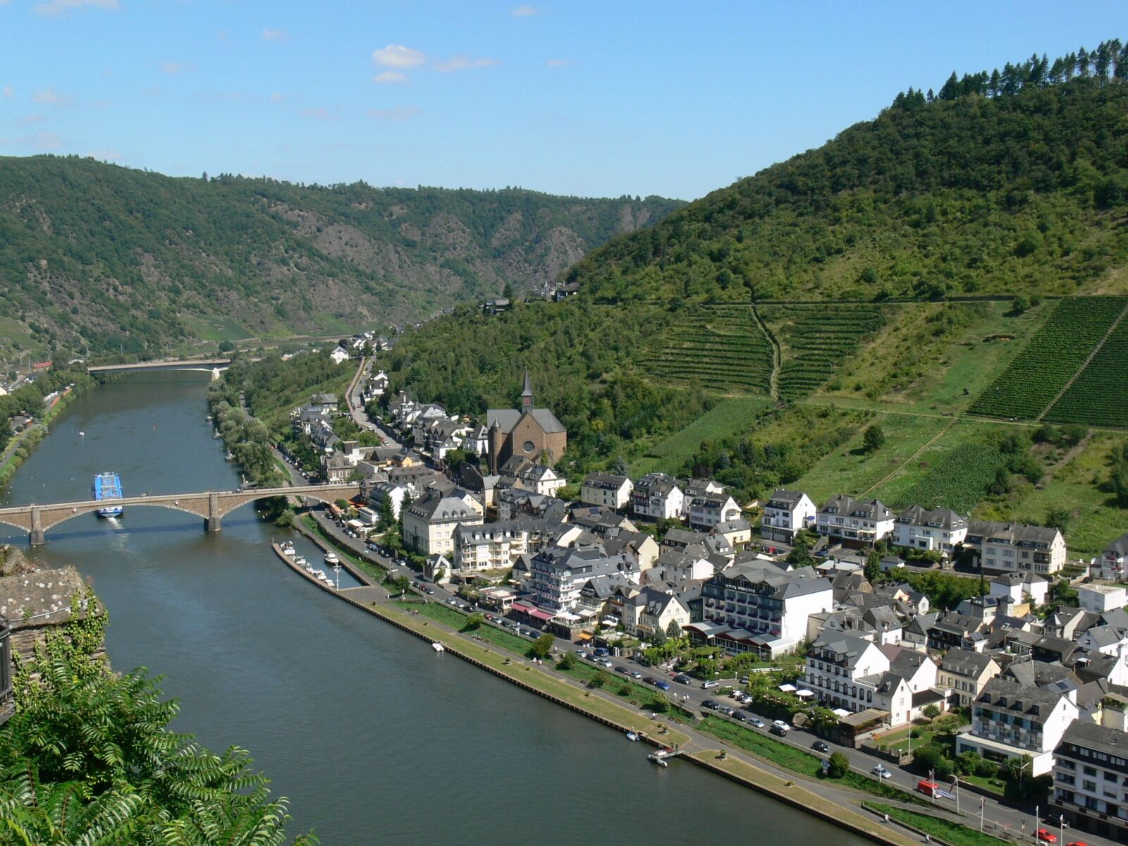 Panasonic DMC-FZ30 sample photo. Mosel, landscape, vineyards photography