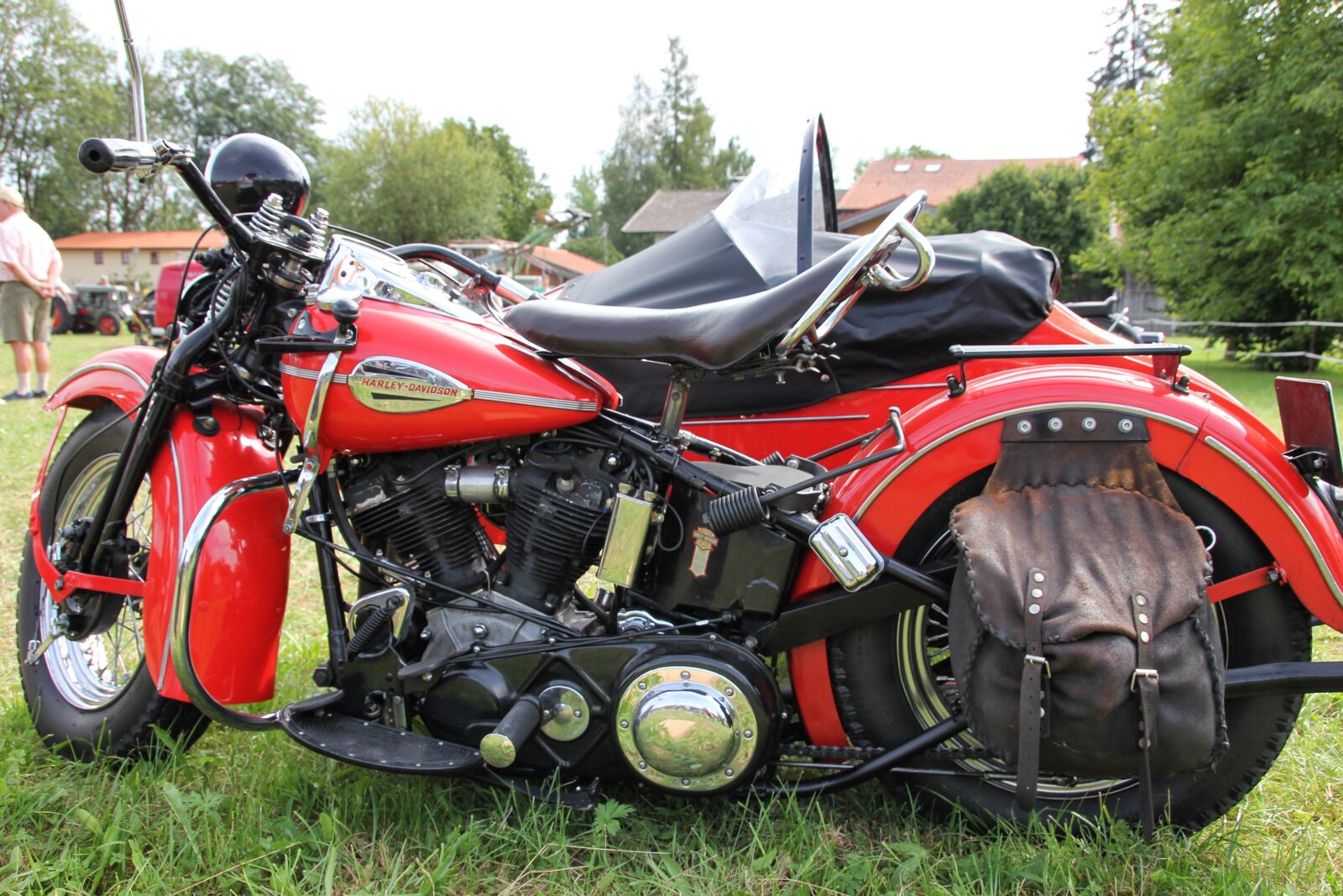 Canon EOS 550D (EOS Rebel T2i / EOS Kiss X4) sample photo. Motorcycle, wheel, motor photography