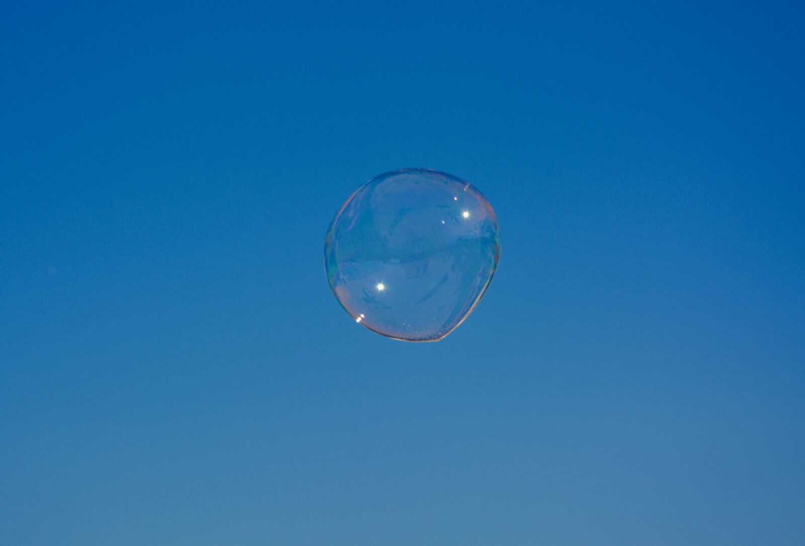 Nikon D5200 sample photo. Soap bubble, transparency, blue photography