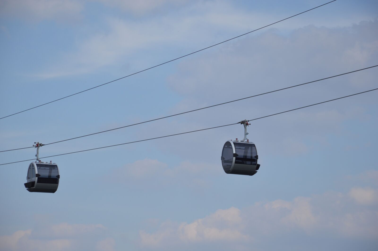 Nikon D3200 sample photo. Rope, road, sky photography