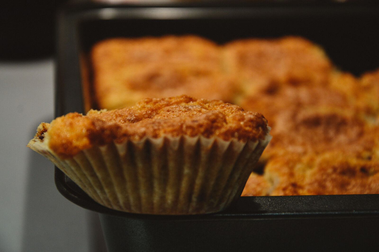 Nikon D3200 sample photo. Muffin, night photography