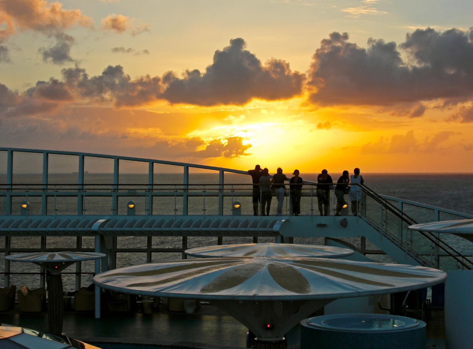 CASIO EX-S10 sample photo. Sunset, ship, sea photography