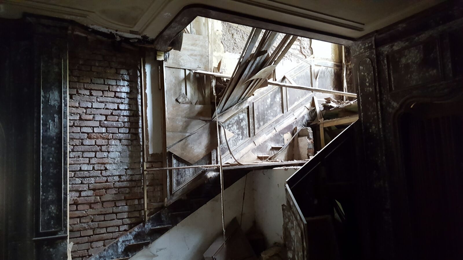 Samsung GALAXY S6 edge sample photo. Urbex, old house, interior photography